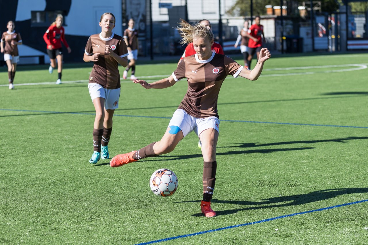 Bild 104 - wBJ FC St. Pauli - Eimsbuetteler TV : Ergebnis: 3:4